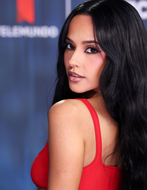 photos Becky G